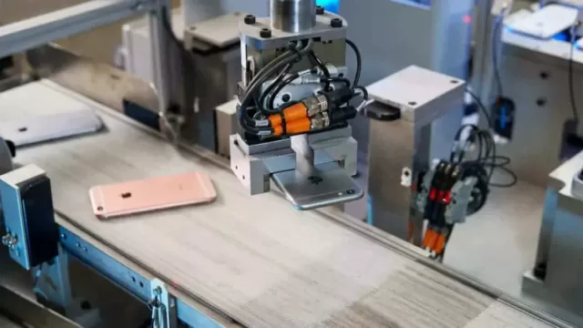 Apple's Products - Accelerating of the Use of Recycled Materials 